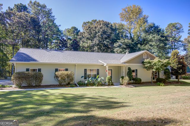 1866 Minix Road, Sharpsburg, GA 30277