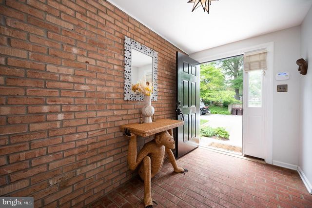 904 N BANCROFT PKWY, Wilmington, DE 19805