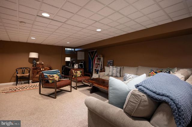 904 N BANCROFT PKWY, Wilmington, DE 19805