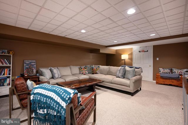 904 N BANCROFT PKWY, Wilmington, DE 19805