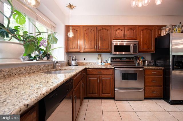 904 N BANCROFT PKWY, Wilmington, DE 19805