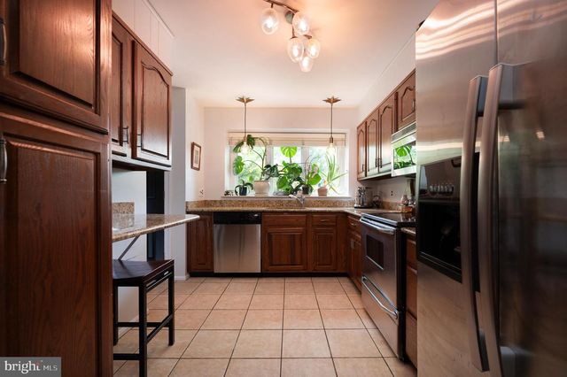 904 N BANCROFT PKWY, Wilmington, DE 19805