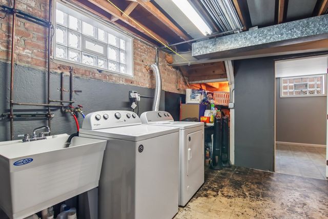 8525 S Keeler Avenue, Chicago, IL 60652