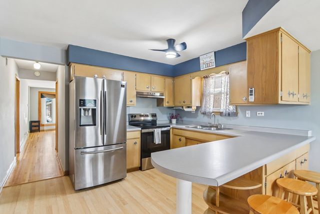8525 S Keeler Avenue, Chicago, IL 60652