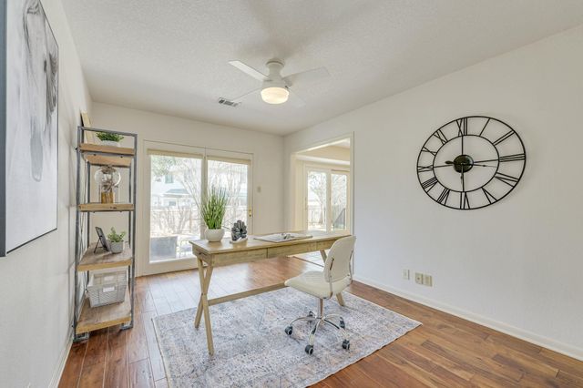 7102 Anaqua DR, Austin, TX 78750