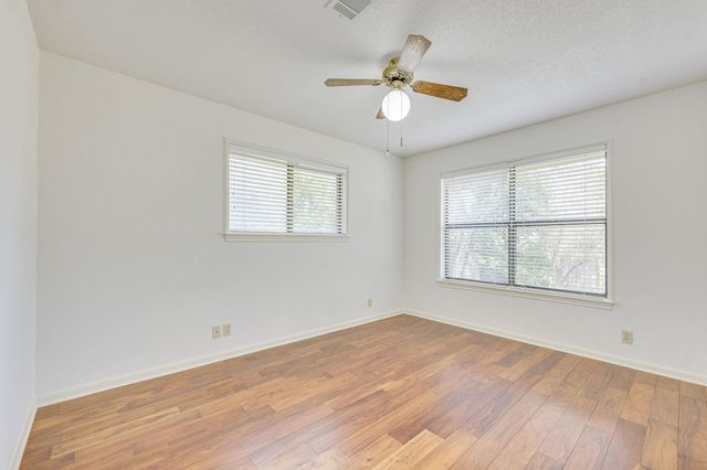 7102 Anaqua DR, Austin, TX 78750