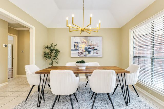 7102 Anaqua DR, Austin, TX 78750