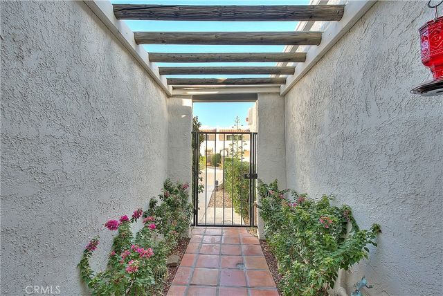 413 Rio Vista DR, Palm Springs, CA 92262