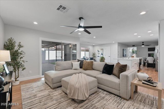 4813 E KOSO Court, Phoenix, AZ 85044