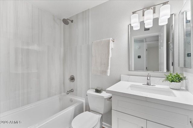 4813 E KOSO Court, Phoenix, AZ 85044