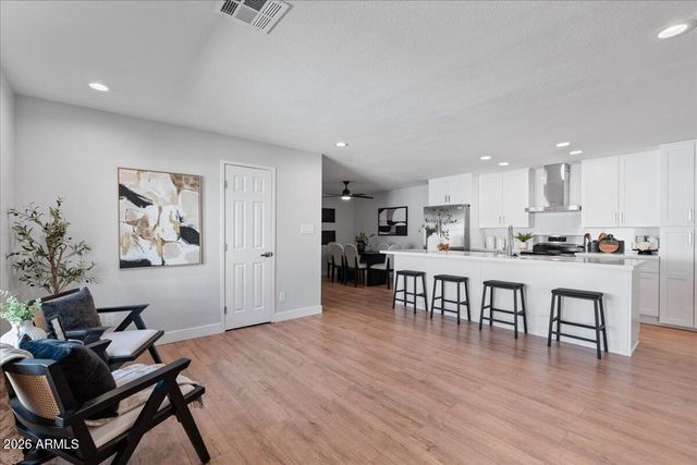 4813 E KOSO Court, Phoenix, AZ 85044