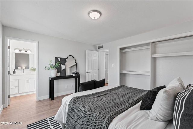 4813 E KOSO Court, Phoenix, AZ 85044