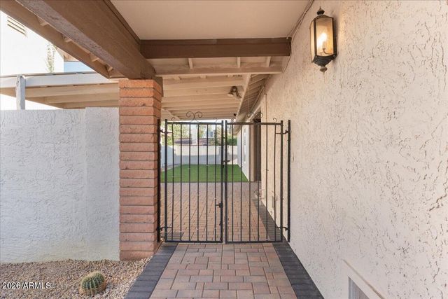 4813 E KOSO Court, Phoenix, AZ 85044