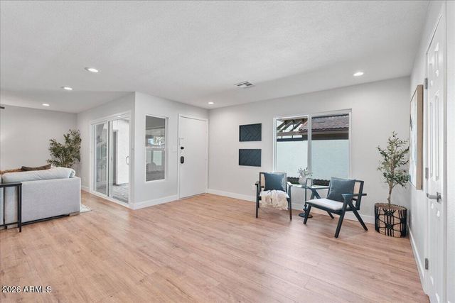 4813 E KOSO Court, Phoenix, AZ 85044