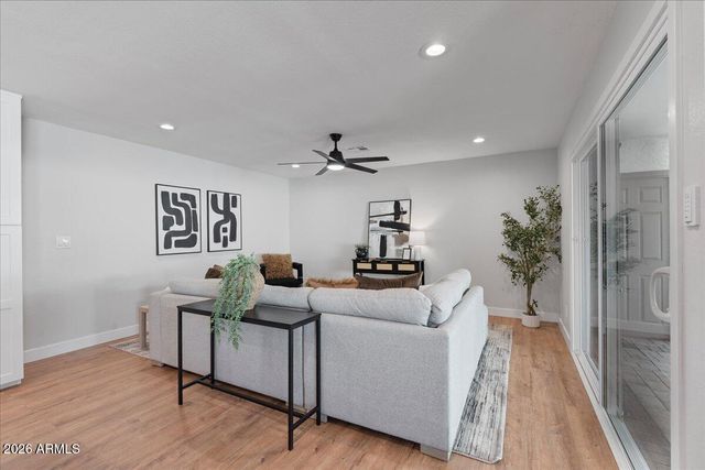 4813 E KOSO Court, Phoenix, AZ 85044