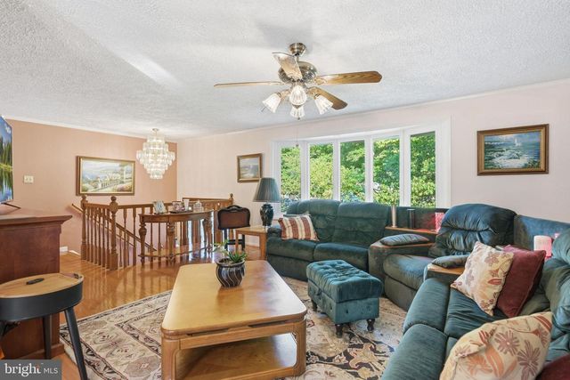 6320 JOSEPHINE RD, Waldorf, MD 20601