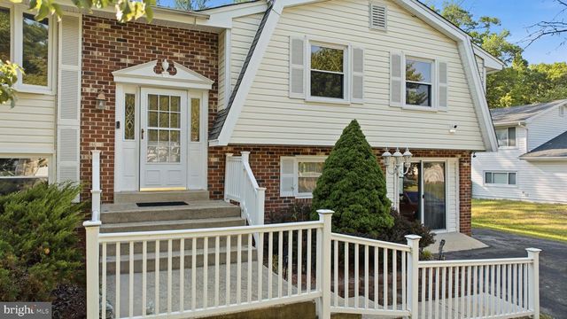 6320 JOSEPHINE RD, Waldorf, MD 20601