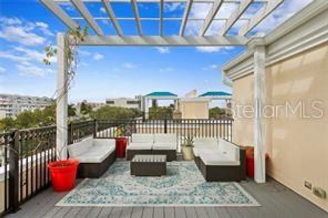 145 4TH AVENUE N 401, St Petersburg, FL 33701