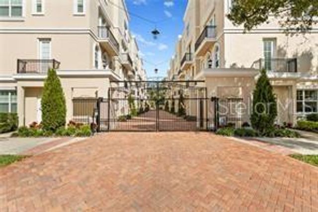 145 4TH AVENUE N 401, St Petersburg, FL 33701