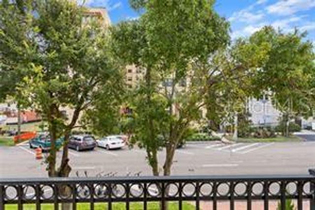 145 4TH AVENUE N 401, St Petersburg, FL 33701