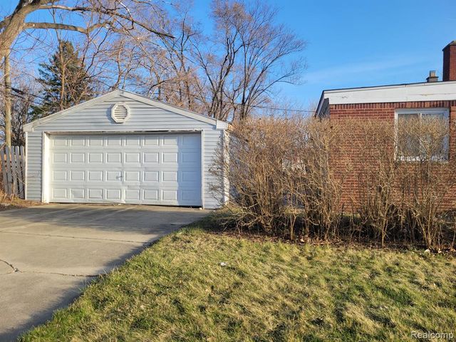 11700 Engleside Street, Detroit, MI 48205