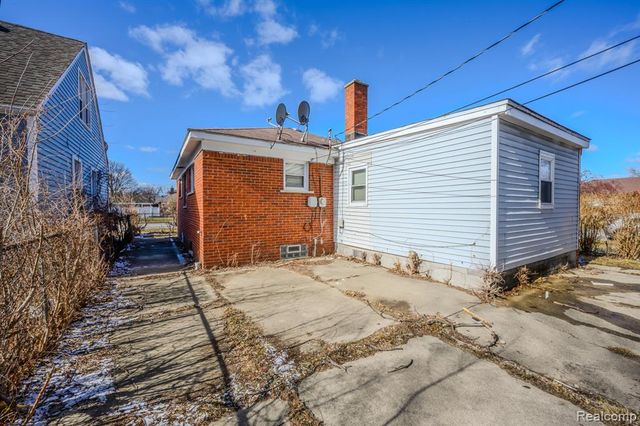 11700 Engleside Street, Detroit, MI 48205