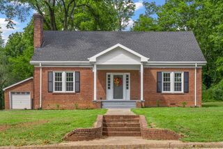 204 Country Club Lane, Hopkinsville, KY 42240