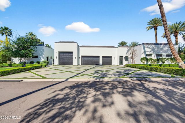 5617 E MONTECITO Avenue, Phoenix, AZ 85018