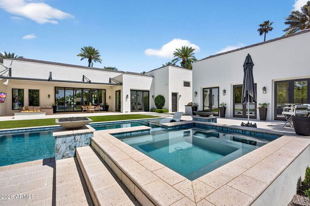 5617 E MONTECITO Avenue, Phoenix, AZ 85018