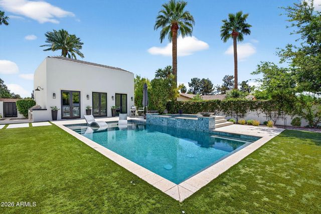 5617 E MONTECITO Avenue, Phoenix, AZ 85018