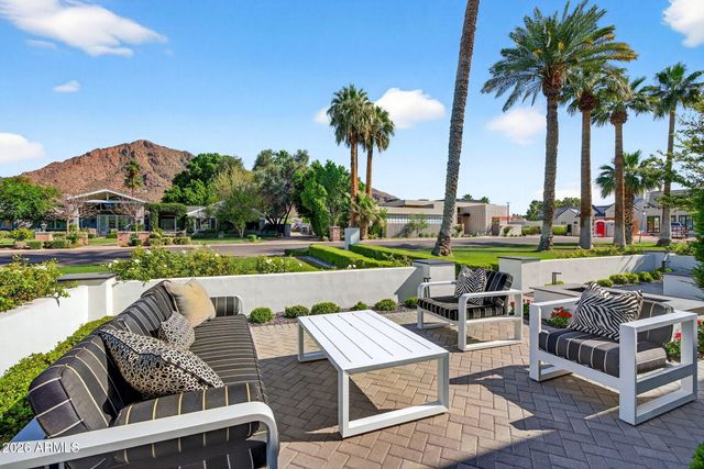 5617 E MONTECITO Avenue, Phoenix, AZ 85018