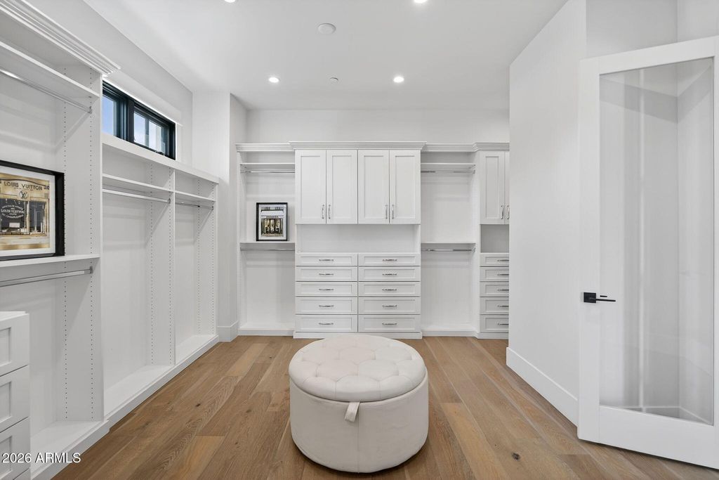 Image 31 of property listing at 5617 E MONTECITO Avenue, Phoenix, AZ 85018