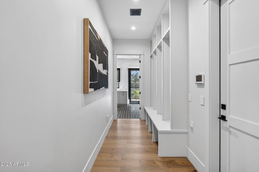 Image 40 of property listing at 5617 E MONTECITO Avenue, Phoenix, AZ 85018