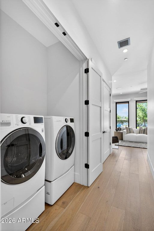 Image 43 of property listing at 5617 E MONTECITO Avenue, Phoenix, AZ 85018