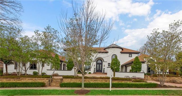 3423 W 138th Street, Leawood, KS 66224