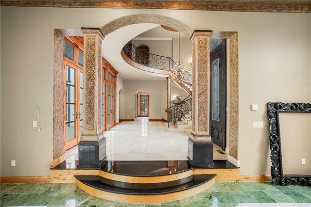 3423 W 138th Street, Leawood, KS 66224