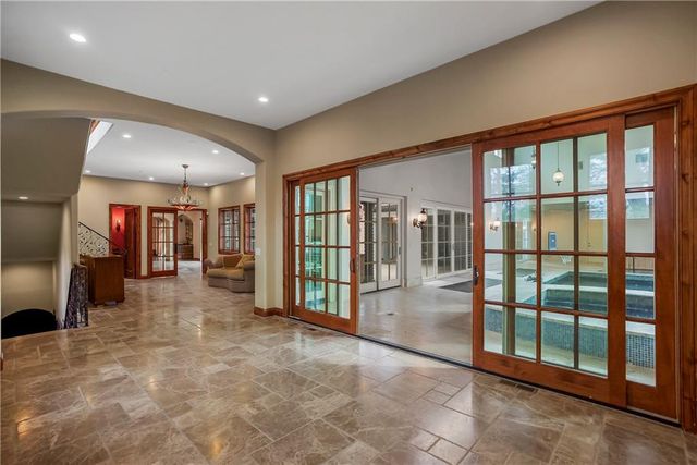 3423 W 138th Street, Leawood, KS 66224