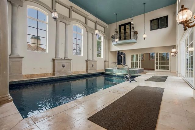 3423 W 138th Street, Leawood, KS 66224