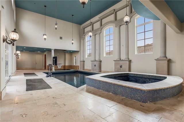 3423 W 138th Street, Leawood, KS 66224