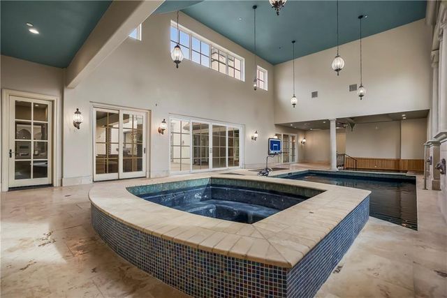 3423 W 138th Street, Leawood, KS 66224