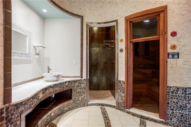 3423 W 138th Street, Leawood, KS 66224