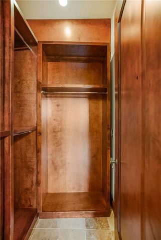 3423 W 138th Street, Leawood, KS 66224