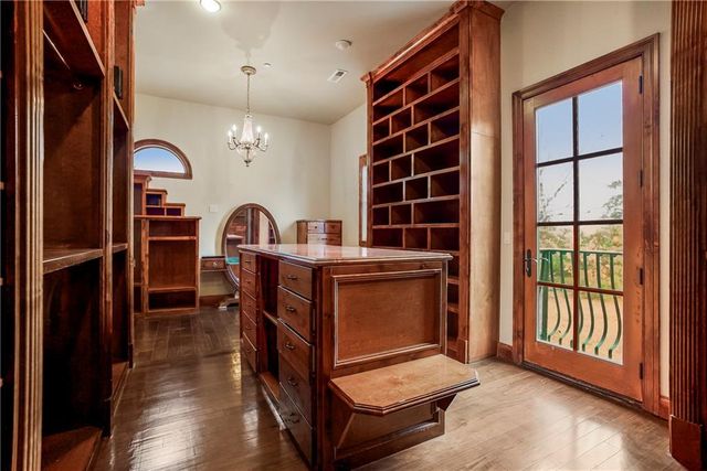 3423 W 138th Street, Leawood, KS 66224