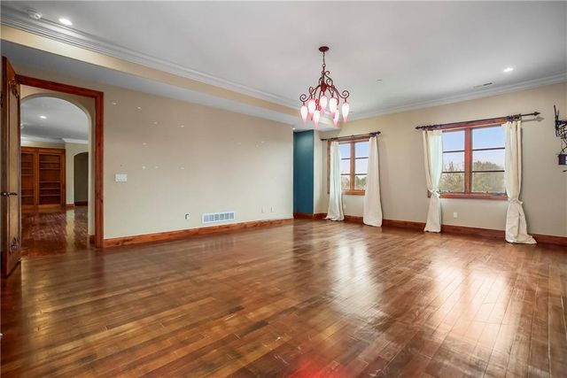 3423 W 138th Street, Leawood, KS 66224