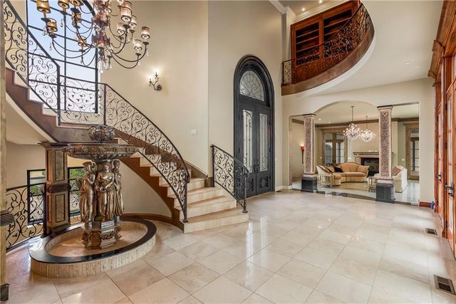 3423 W 138th Street, Leawood, KS 66224