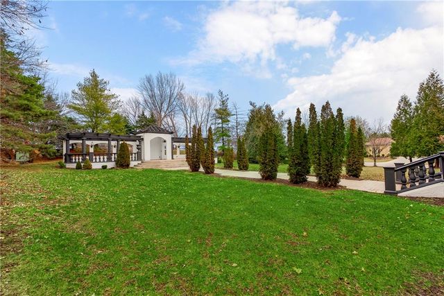 3423 W 138th Street, Leawood, KS 66224