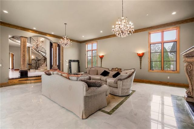 3423 W 138th Street, Leawood, KS 66224