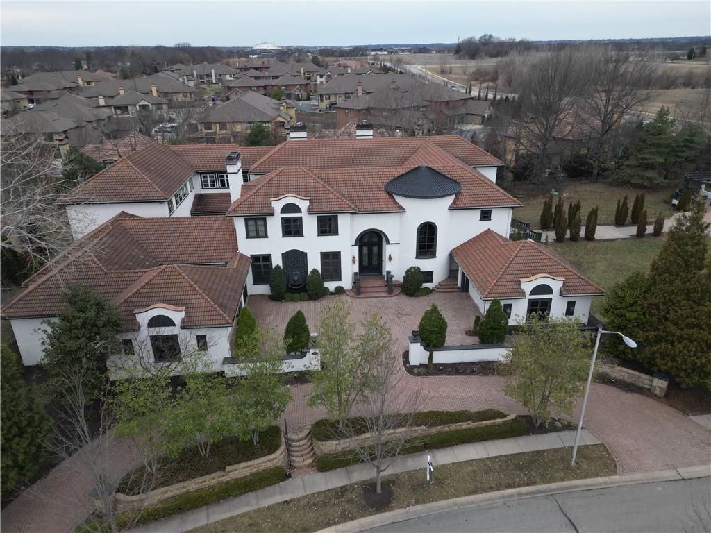 3423 W 138th Street, Leawood, KS 66224