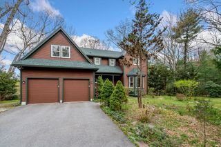 31 Woodcliffe Rd, Lexington, MA 02421