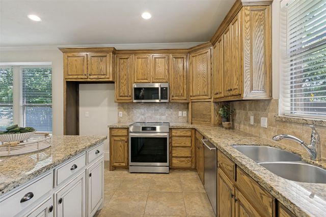 4609 Walnut Street, Flower Mound, TX 75028